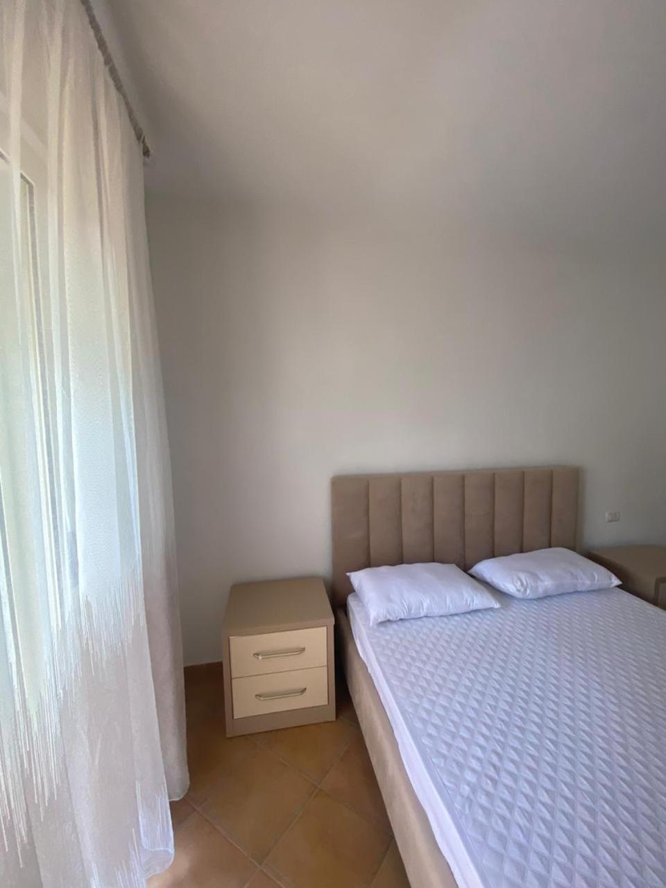 Emmy Appartement Durrës