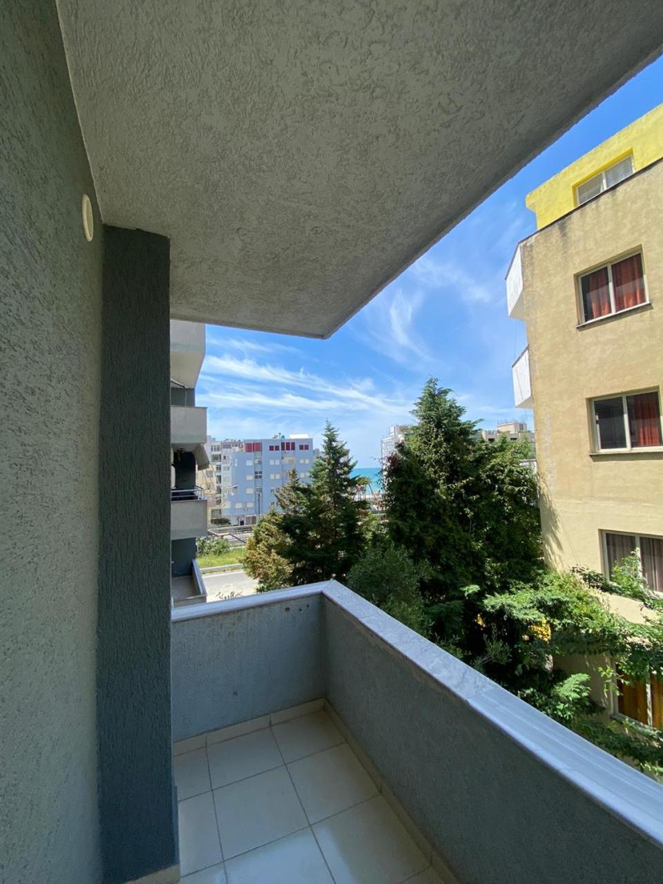 Emmy Durrës